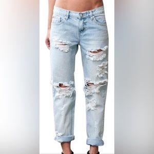 One teaspoon awesome baggies in light wash